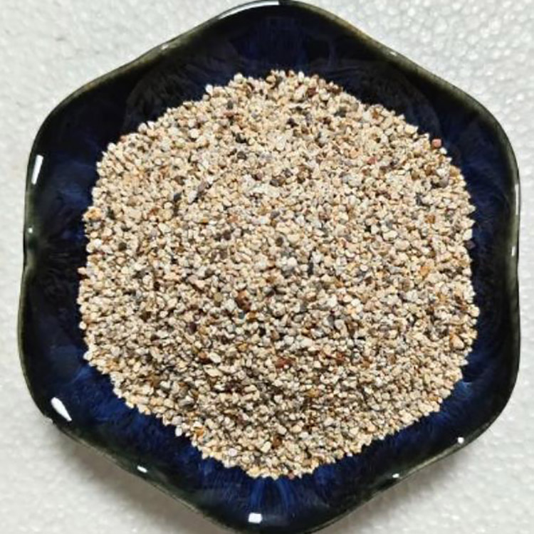 Kaynaşmış mullit ve spinel